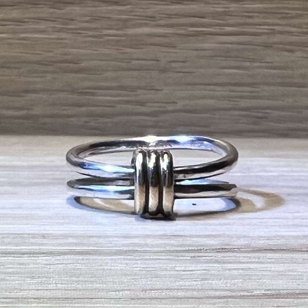 Vintage Designer Ed Levin Sterling Silver & Gold Signature Ring, Size 6 - Picture 1 of 13